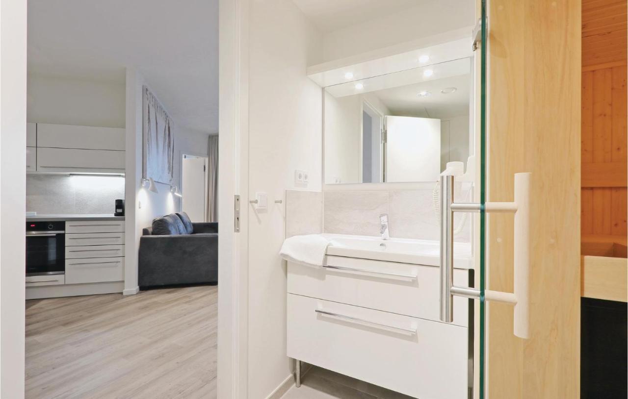 Awesome Apartment In Luebeck Travemuende With Wifi エクステリア 写真